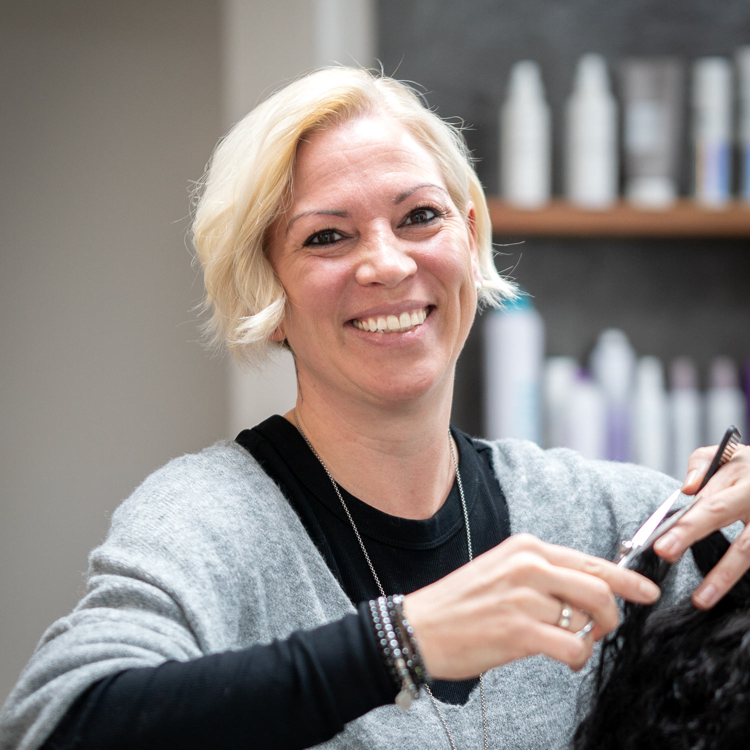 Haarhandwerk-Simone-Rothe